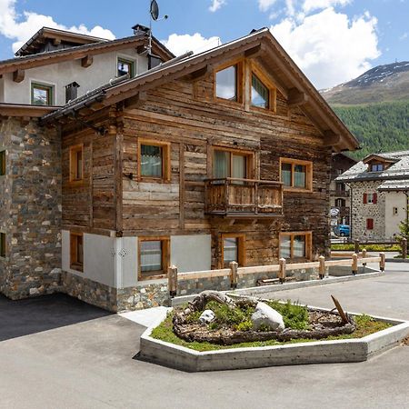 ליביניו Snow Mountain Planet Suite House מראה חיצוני תמונה